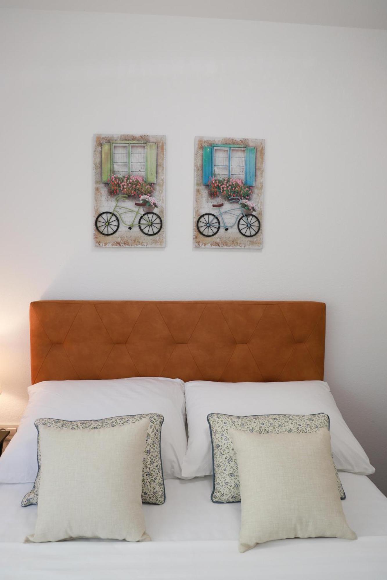 Holiday Apartments Ivano & Leo - Private Parking ザダル エクステリア 写真
